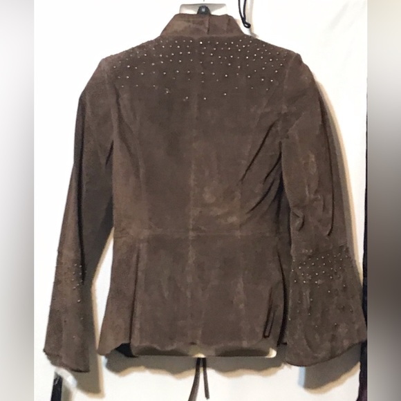 Staggered hem, bell sleeves, studded brown suede jacket CHI by Carlos Falchi - Picture 2 of 10